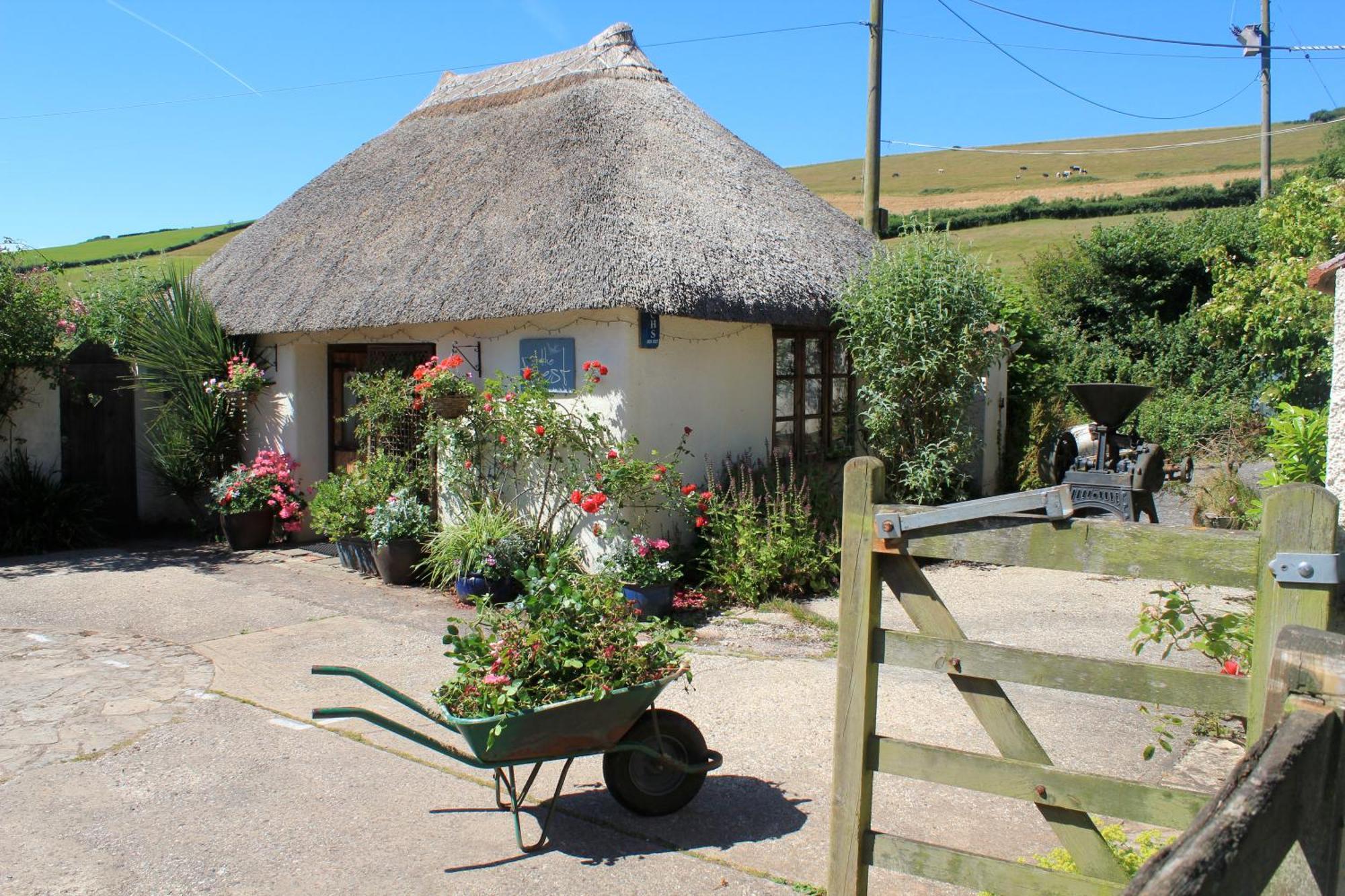 The Nest - Thatched Seaside Country Cottage For Two Stokeinteignhead Eksteriør billede